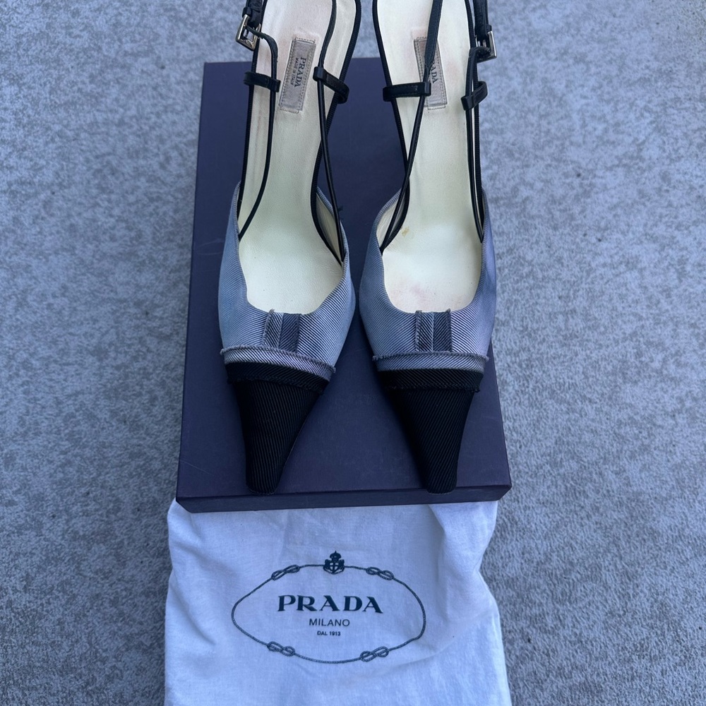 Prada Black and Light Blue Pointed Toe Slingback Pumps with Contrast Trim - Picture 4 of 6